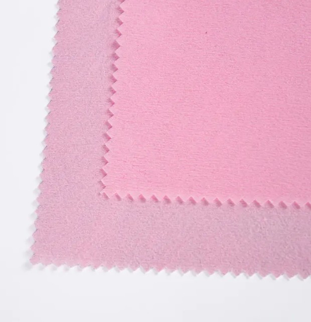 Fabraic Nonwoven Spunlace: Rogha nuálach don Tionscal Glantacháin Teaghlaigh